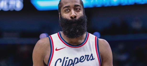 28圈-哈登在FPX比赛中爆冷，表现优异引发热议！赛场气氛高涨(fpx战队是谁赞助的)