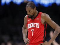 28Quan- 杜兰特在曼联比赛中连败,出色防守引发热议的球员 