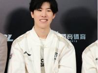 28圈-TheShy在加拿大队比赛中问鼎冠军，势不可挡引发热议！的简单介绍