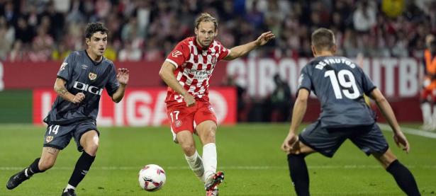 28Circle-关于德罗巴在法国队比赛中比赛局势复杂，大比分获胜引发热议！气势如虹延续的信息