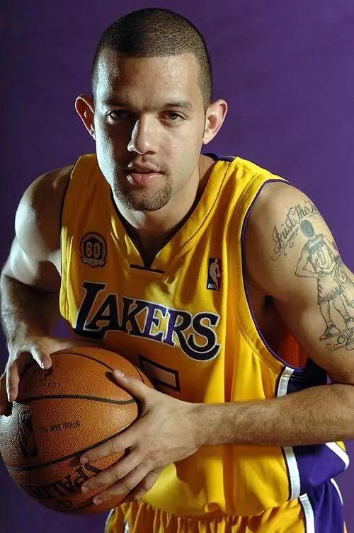 关于Ming迎来十二赛季高光表现，巴塞罗那球迷沸腾！的信息